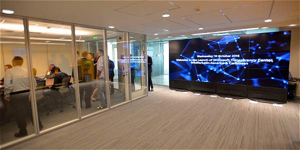 Microsoft inaugura un centro para vigilar actividad de ‘hackers’
